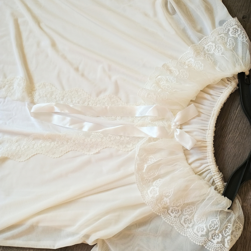 Like new, vintage style, white, double layer nightie, womens intimates, fairy - Picture 4 of 16